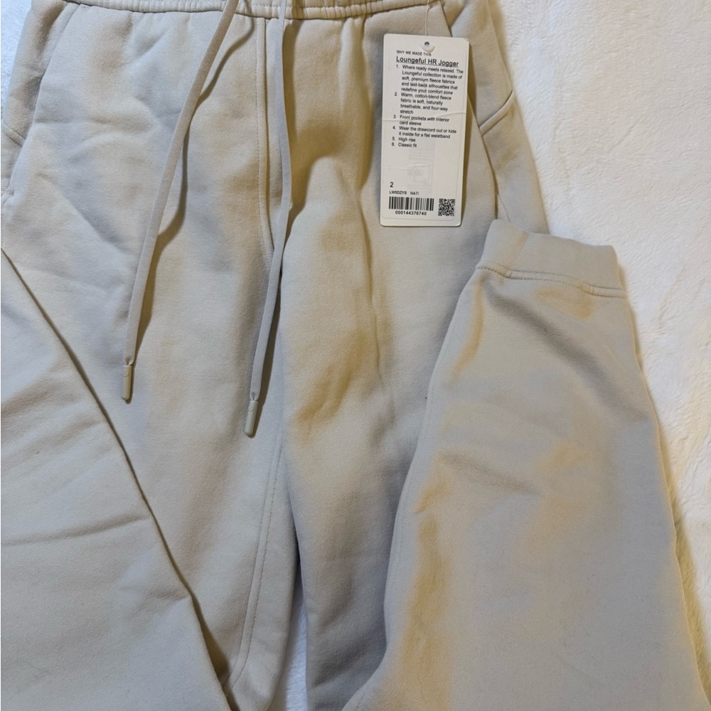 NWT Lululemon Loungeful HR Joggers - Picture 3 of 7